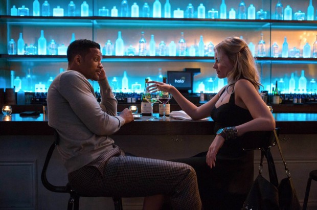 "Golpe Duplo", filme de Will Smith (em cena com a atriz australiana Margot Robbie) estreou em primeiro lugar, mas com resultados aquém do esperado. (Crédito: Divulgação) 