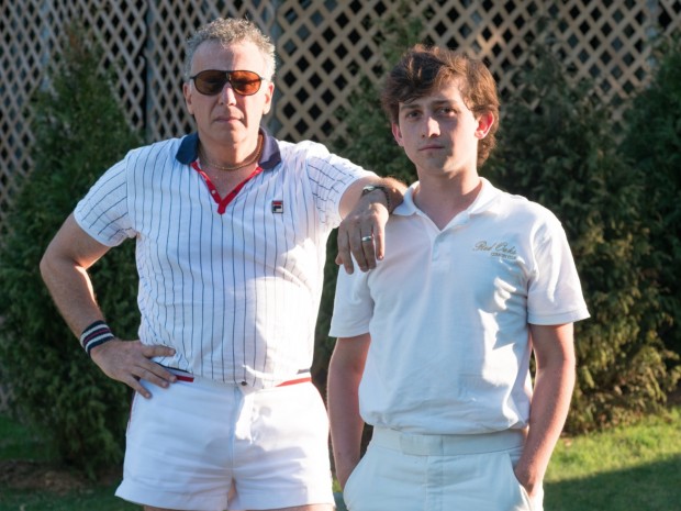 Em "Red Oaks", Paul Reiser interpreta um tipo de Wall Street que tem aulas de tênis com o protagonista David, interpretado por Craig Roberts. O programa do Amazon.com é sobre as experiências de um universitário judeu durante o verão de 1985. (Foto: Divulgação)