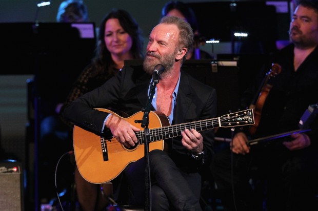 Sting cantou "Fragile" e "Englishman in New York". (Foto: Getty Images para Fundação David Lynch)