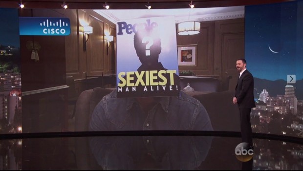 Jimmy Kimmel ajudou a plateia a descobrir a identidade do homem mais sexy do mundo, segundo a revista "People". (Foto: Reprodução)