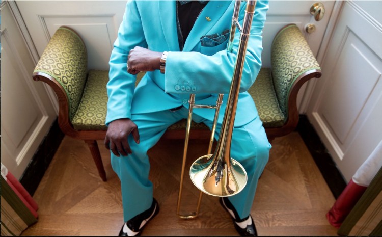 Oct. 15, 2015 “Chuck Kennedy made this photograph of a member of the Orquesta Buena Vista Social Club waiting in the Green Room of the White House prior to a reception for Hispanic Heritage Month and the 25th Anniversary of the White House Initiative on Educational Excellence for Hispanics.” (Official White House Photo by Chuck Kennedy)