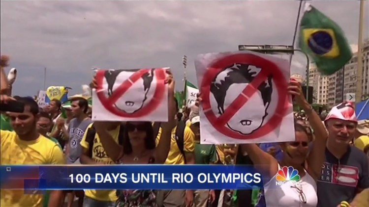 Protestos contra a presidente Dilma Roussef apresentados no "Nightly News". (Foto: Reprodução)