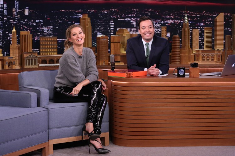 Gisele Bündchen no programa de Jimmy Fallon na quarta à noite. (Foto: Andrew Lipovsky/NBC)