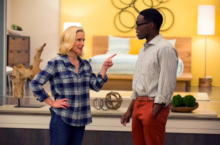 Somente Chidi ( ), sabe que sua alma-gêmea Eleanor (Kristen Bell) é uma fraude. (Foto: Justin Lubin/NBC)