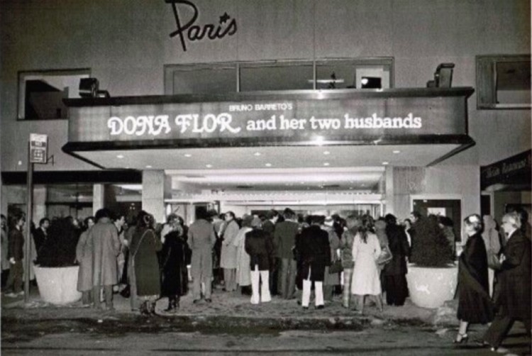 "Dona Flor e Seus Dois Maridos", de Bruno Barreto, no Paris Theatre, em 1978. (Foto: Reprodução)